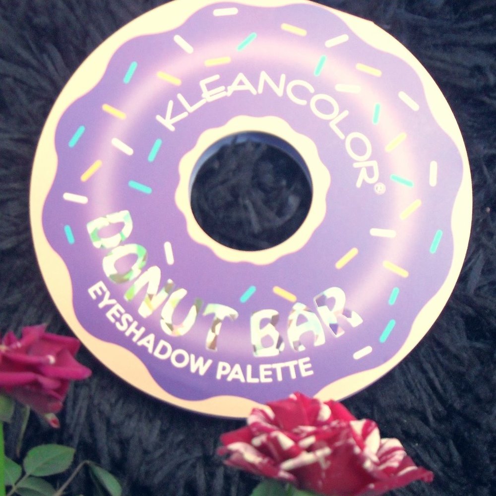 DONUT BAR EYESHADOW PALETTE